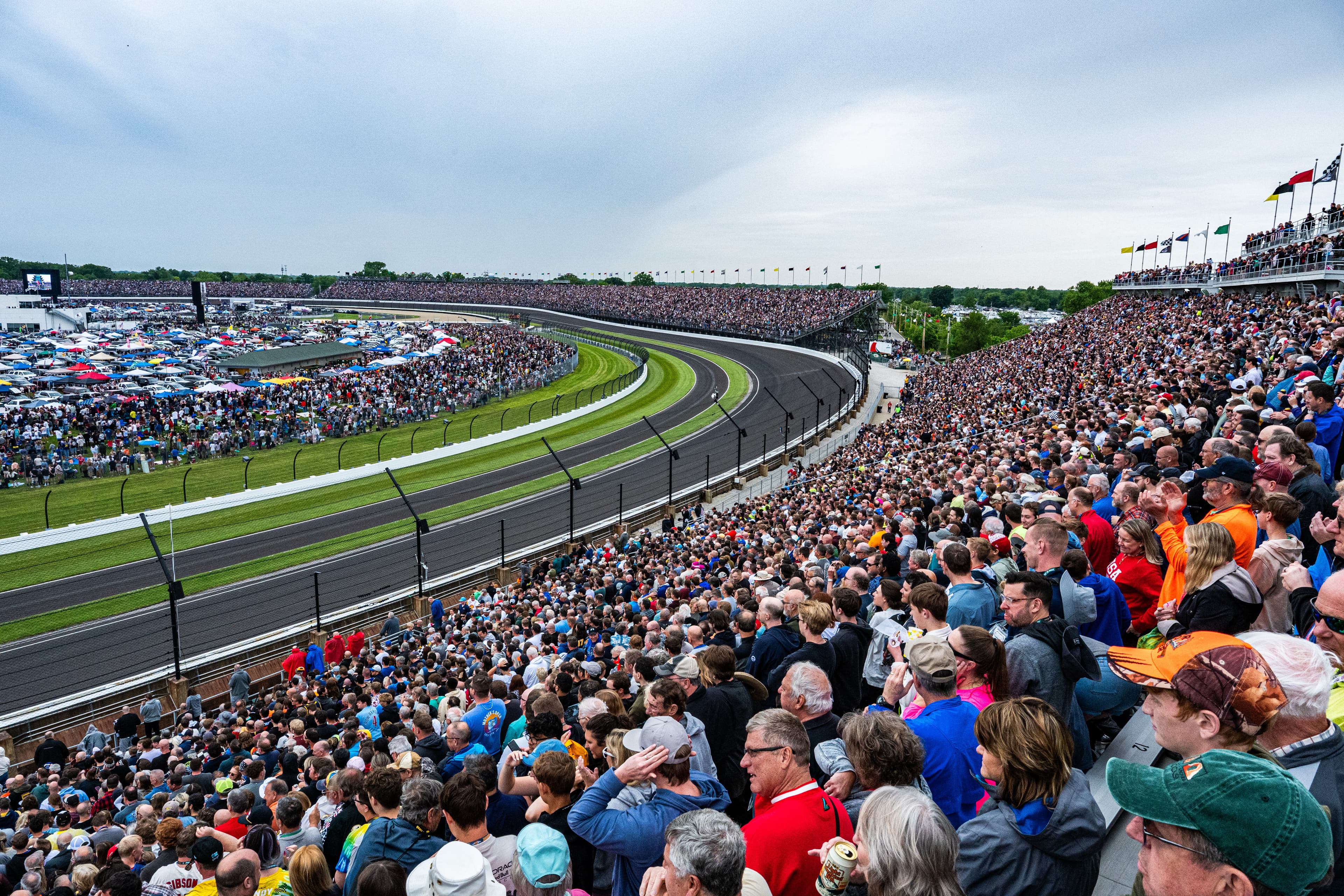 Fans and race-day atmosphere